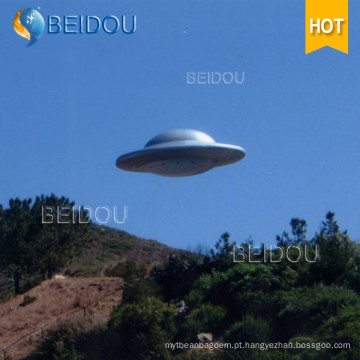Modelos gigantes da propaganda do produto UFO da propaganda do produto